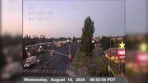 Traffic Cam Yuba City: Hwy 99 at Bridge