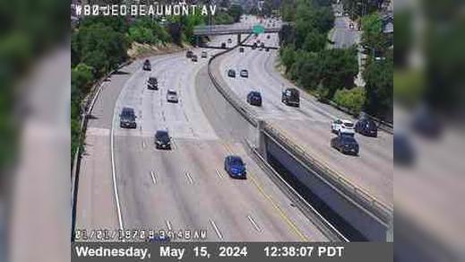 Traffic Cam Highland Park › East: TVA42 -- I-580 : Just East Of Beaumont Avenue