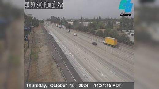 Traffic Cam Selma › South: FRE-99-S/O FLORAL AVE