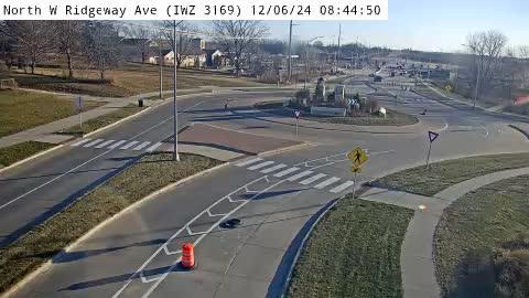 Traffic Cam Moline: 2BP IA-58 (IWZ 3169)