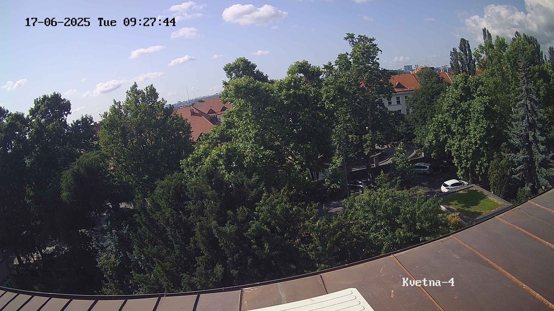 Traffic Cam Prague › South: Šrobárova 2082/41