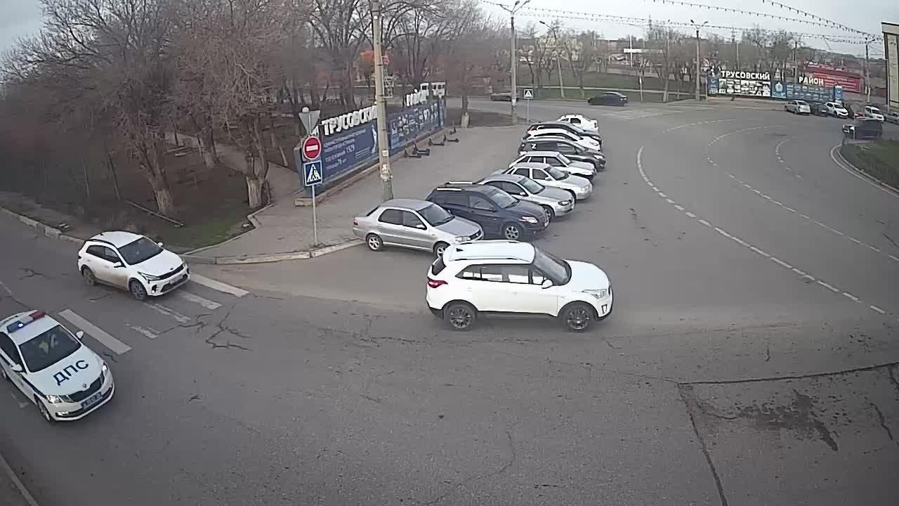 Astrakhan: Астрахань, Дзержинского, 80в/1