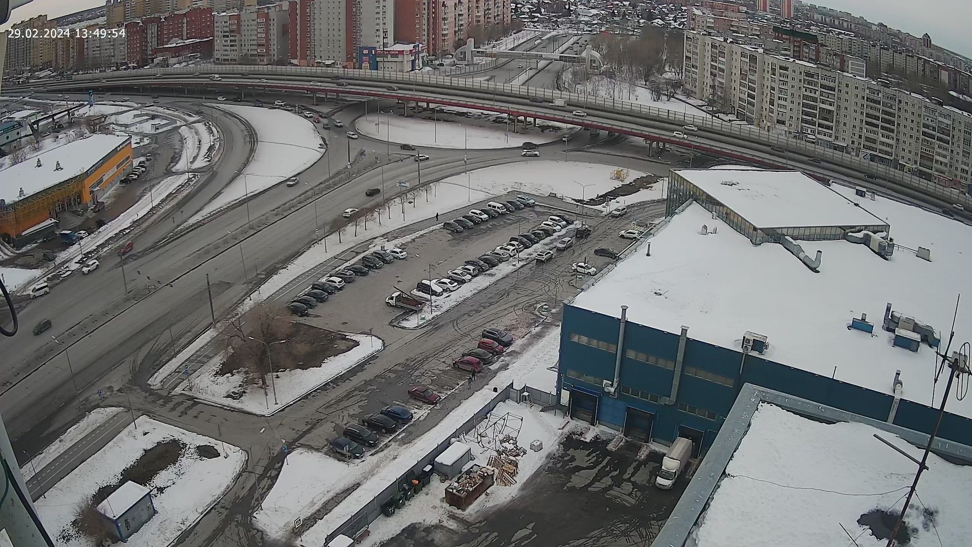 Traffic Cam Tyumen: Кольцо Мельникайте - Широтная
