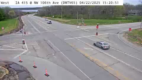Traffic Cam Andrews: DM - IA-415 @ NW 106th Ave (65)