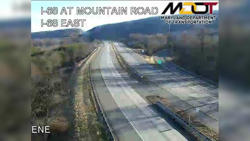 Traffic Cam Forest Park: I-68 at Exit 74 Mountain Rd (621007)