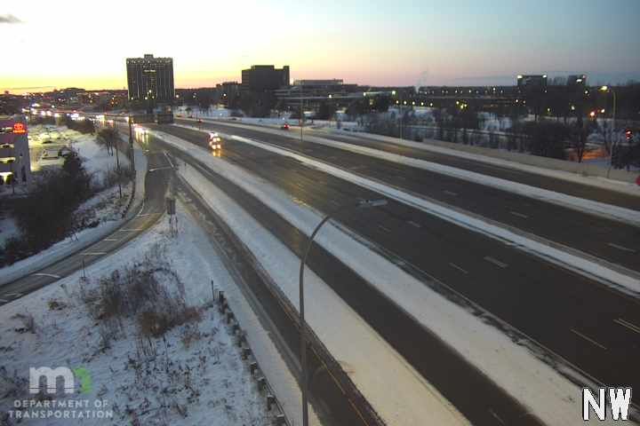 Traffic Cam Golden Valley: I-394: I-394 EB @ General Mills Blvd
