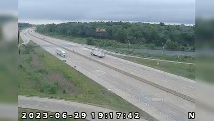 Traffic Cam Merrillville: I-65: 1-065-255-4-1 61ST AVE