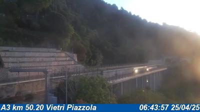 Preview delle webcam di Salerno: A3 km 50.20 Vietri Piazzola