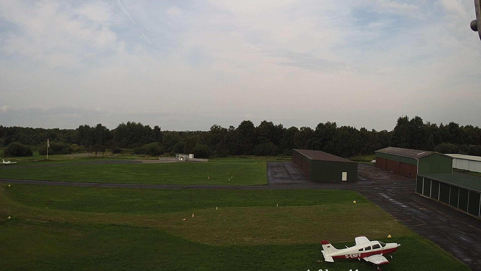 Karlshofenerberg airport Webcam