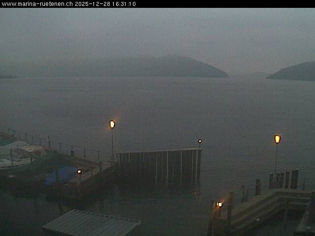 Beckenried: Bootshafen Rütenen in