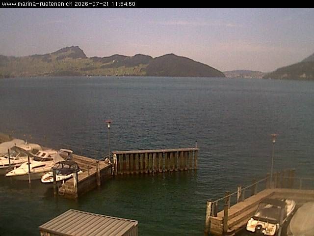 Beckenried: Bootshafen Rütenen in