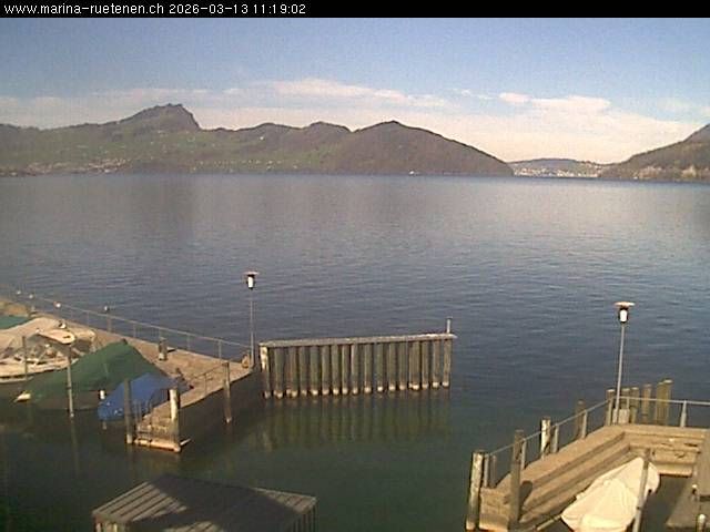 Beckenried: Bootshafen Rütenen in