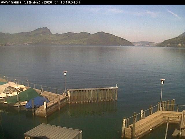 Beckenried: Bootshafen Rütenen in