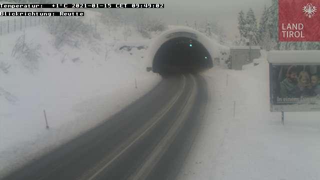 Gemeinde Heiterwang: B/E Fernpassstraße, bei Tunnel Wannenbach [km ,], Blickrichtung: Reutte