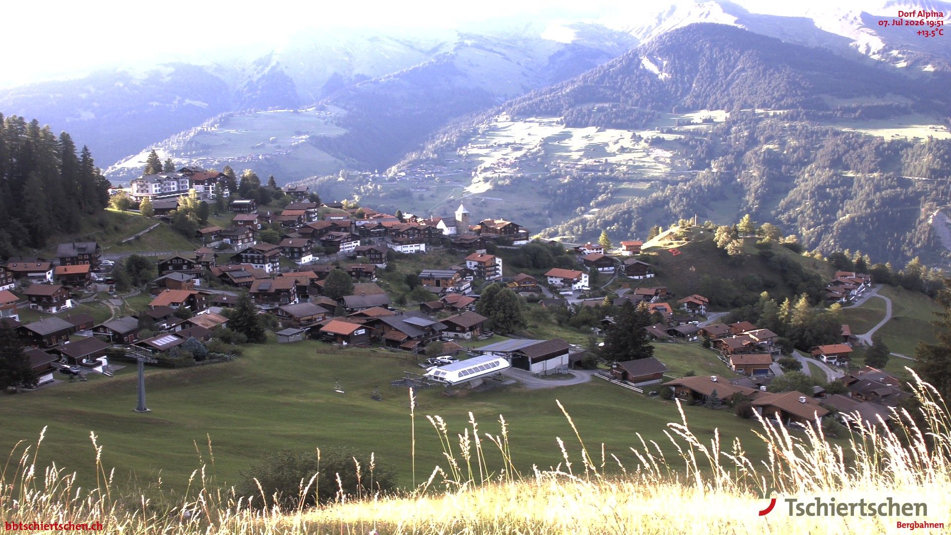 Tschiertschen: Graubünden, Schweiz - Dorf Talstation