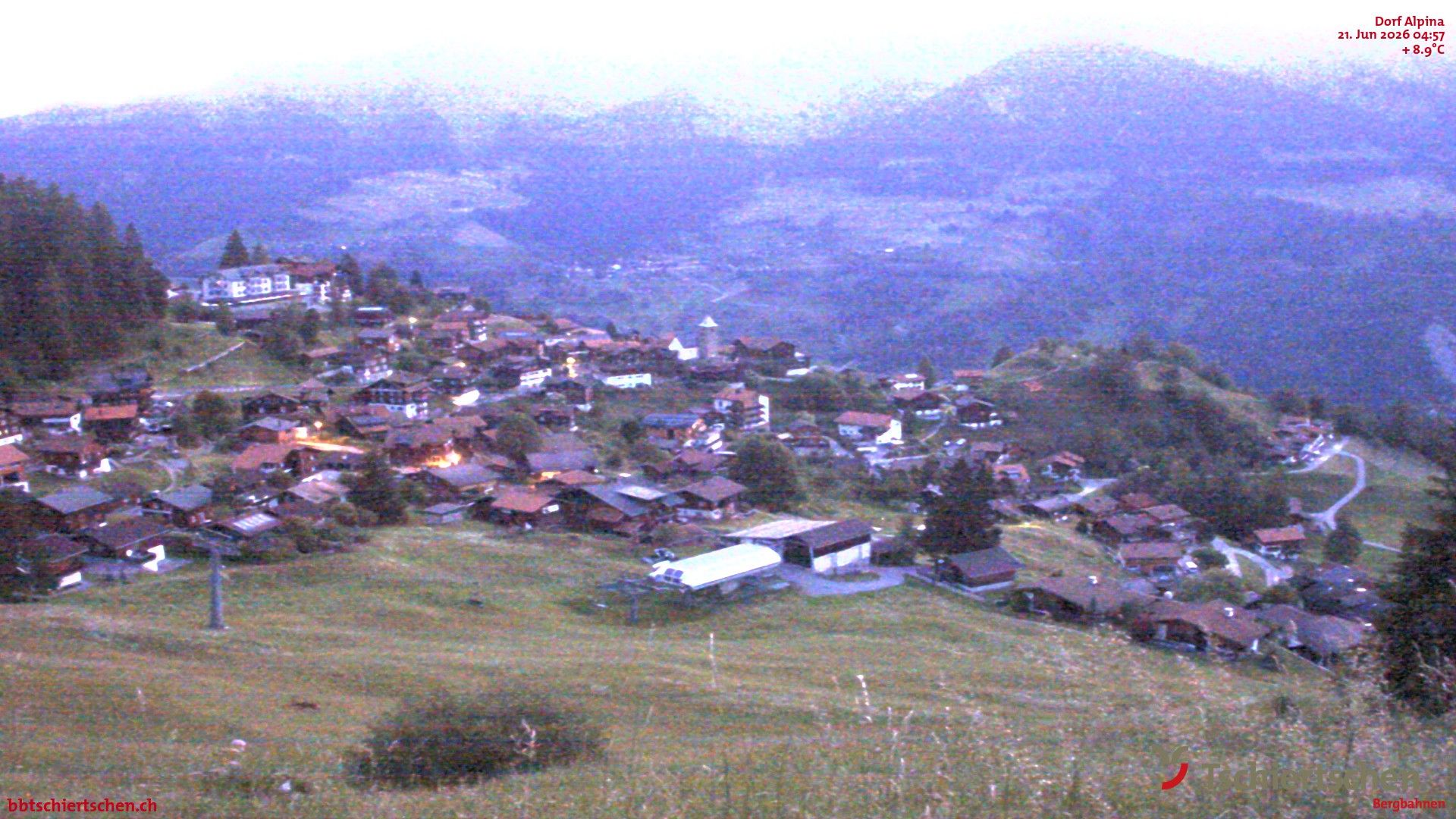 Tschiertschen: Graubünden, Schweiz - Dorf Talstation