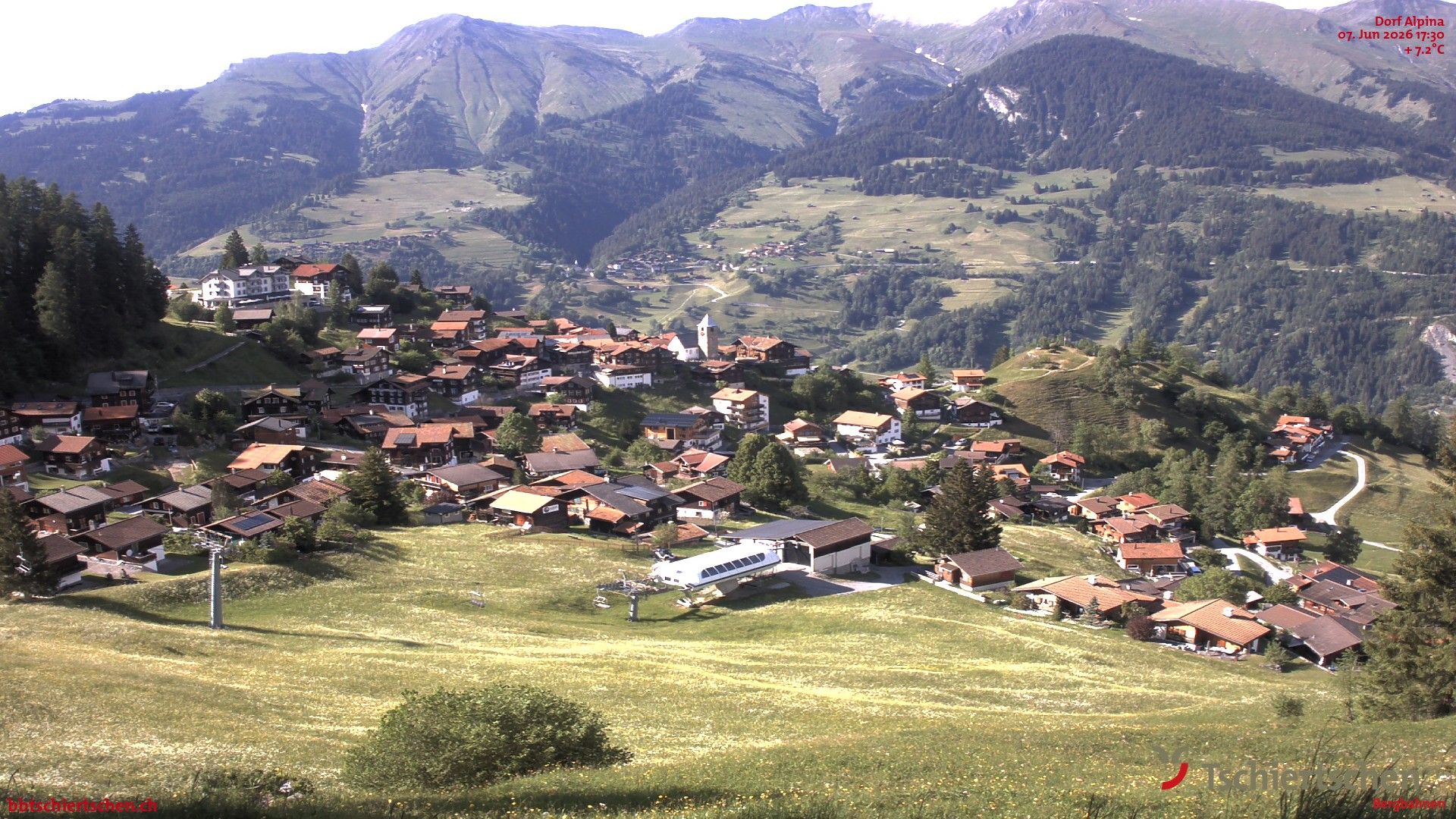 Tschiertschen: Graubünden, Schweiz - Dorf Talstation