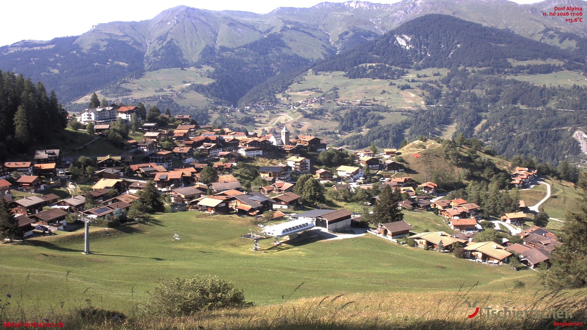 Tschiertschen: Graubünden, Schweiz - Dorf Talstation