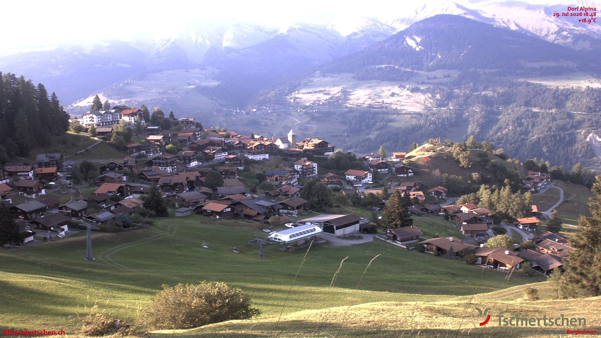 Tschiertschen: Graubünden, Schweiz - Dorf Talstation