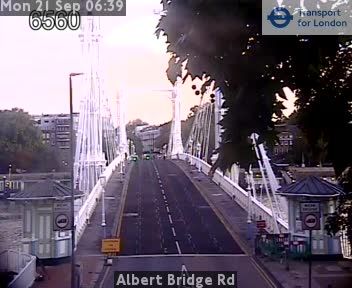 Traffic Cam London: Albert Bridge Rd