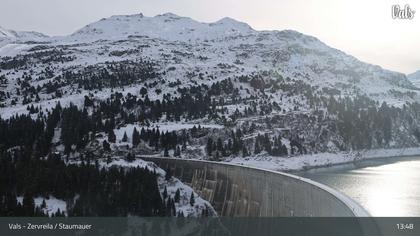 Vals: Bergrestaurant Gadastatt - Schirmbar GmbH - Gadastatt - Piz Aul - Peil - Piz Tomül - Güferhorn