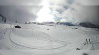 Zwischenfluh: Talstation Skilift R�steschwend mit Blick in Richtung Wiriehorn - Day time