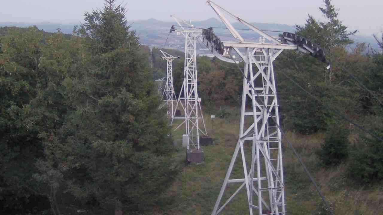 Traffic Cam Krupka › South-East: Funicular Krupka - Komari Vížka