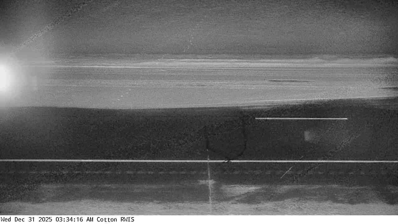 Traffic Cam Central Lakes: US 53: U.S.52 (Cotton - MP 42): U.S.52 (Cotton - MP 42) View