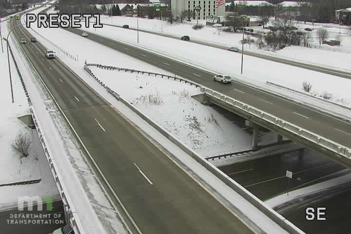 Traffic Cam White Bear Lake: I-694: I-694 WB @ White Bear Ave