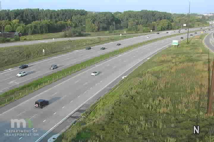 Traffic Cam Eden Prairie: US 212: T.H.212 EB @ Mitchell Rd NB