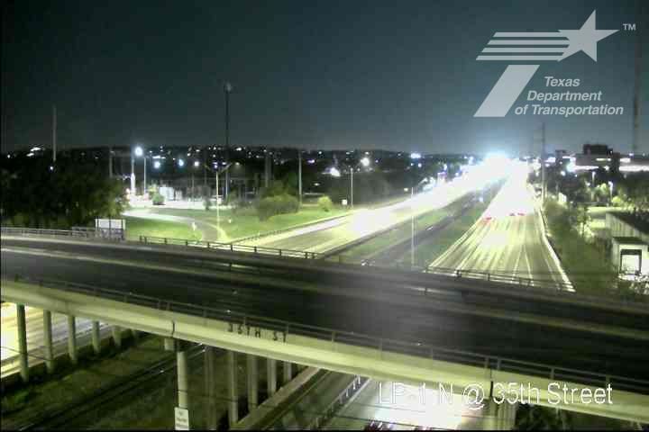 Traffic Cam Bryker Woods › North: LP-1 @ 35th Street