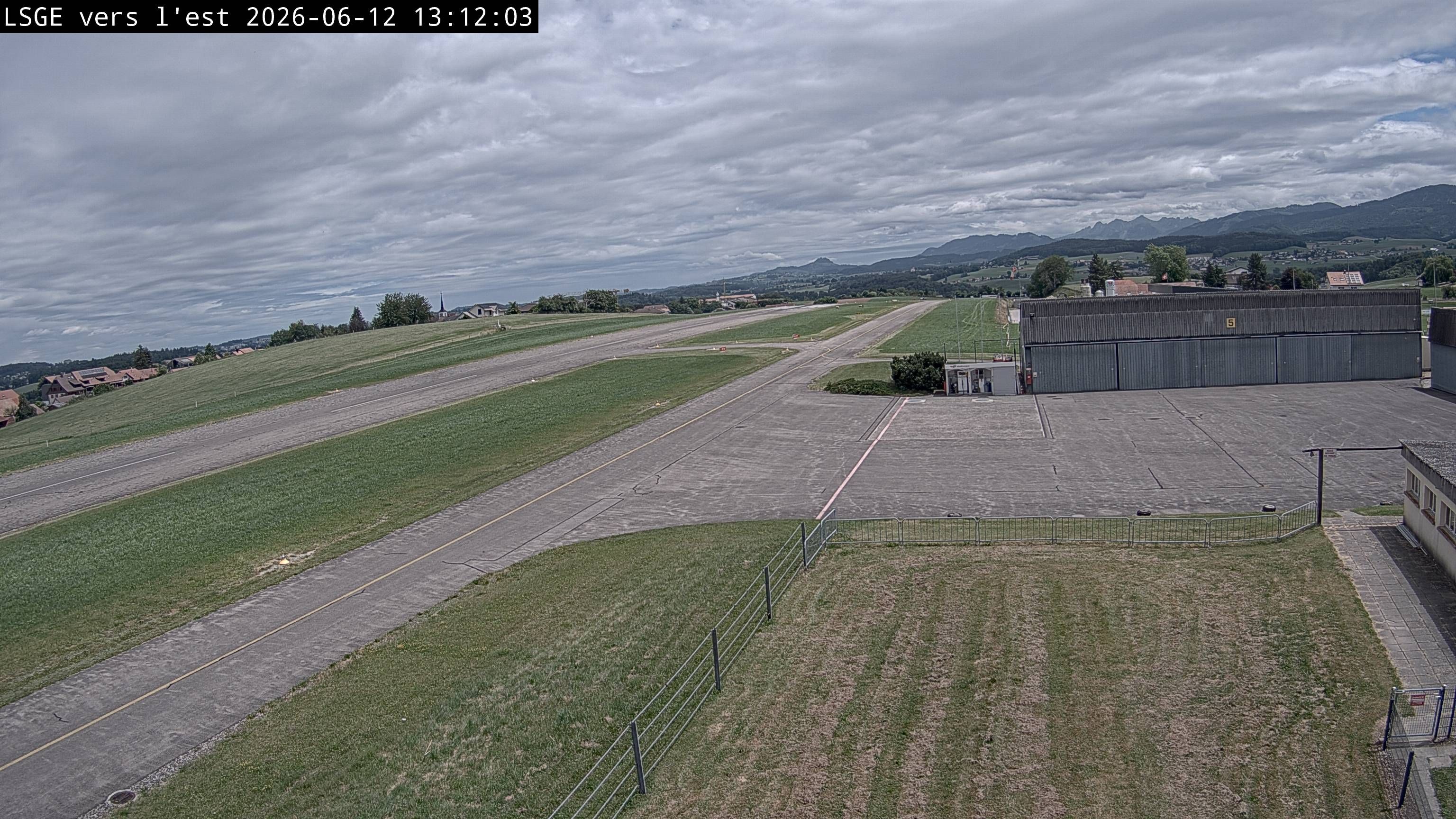 Ecuvillens › Osten: Flying Devil - Swissheliclub