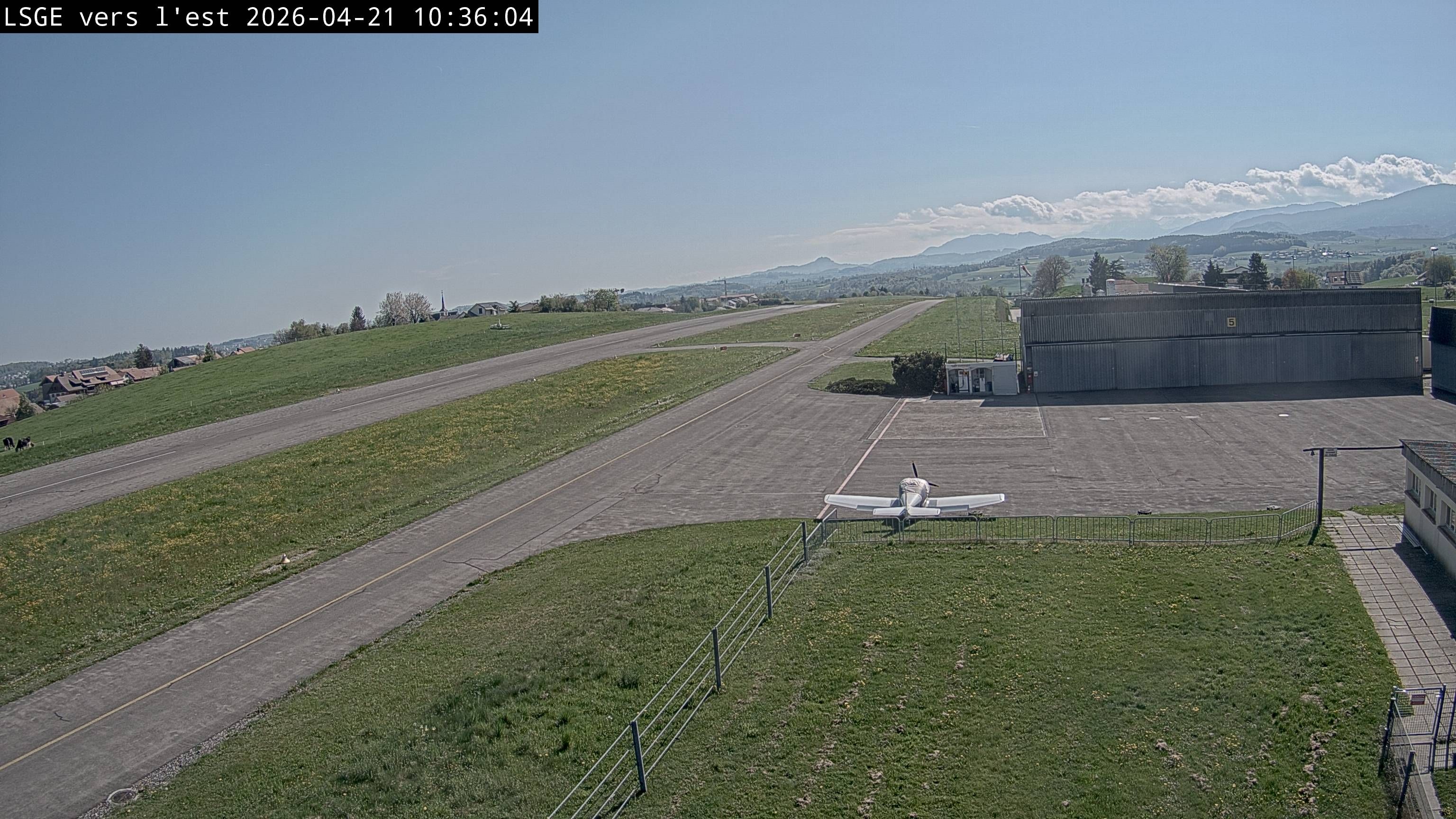 Ecuvillens: Aérodrome Régional Fribourg - Est - Ost