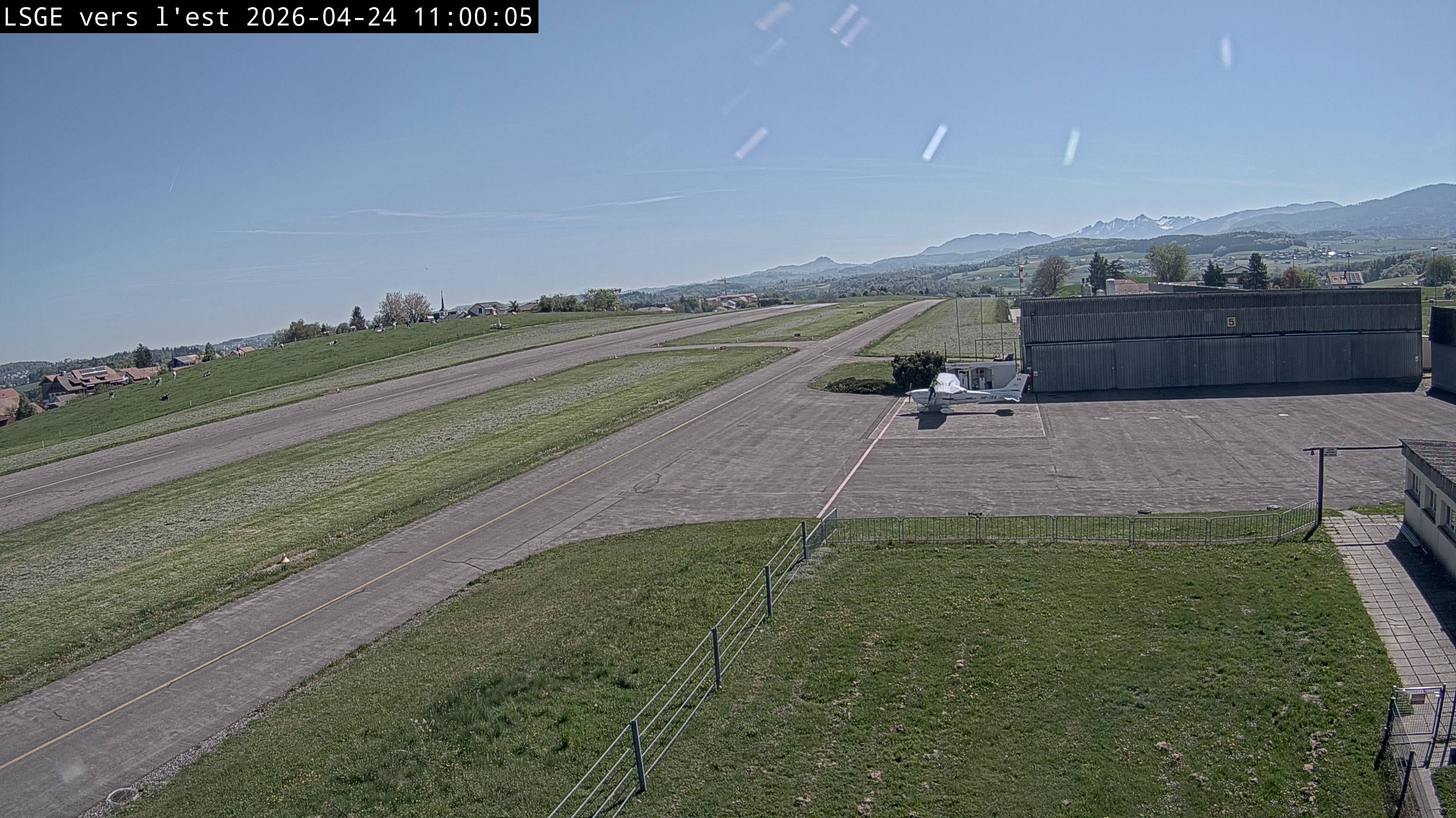 Ecuvillens: Aérodrome Régional Fribourg - Est - Ost