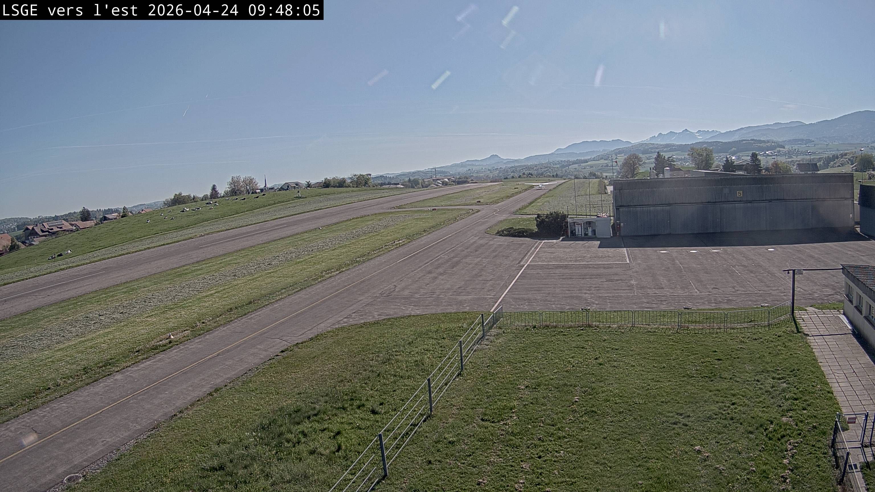 Ecuvillens: Aérodrome Régional Fribourg - Est - Ost