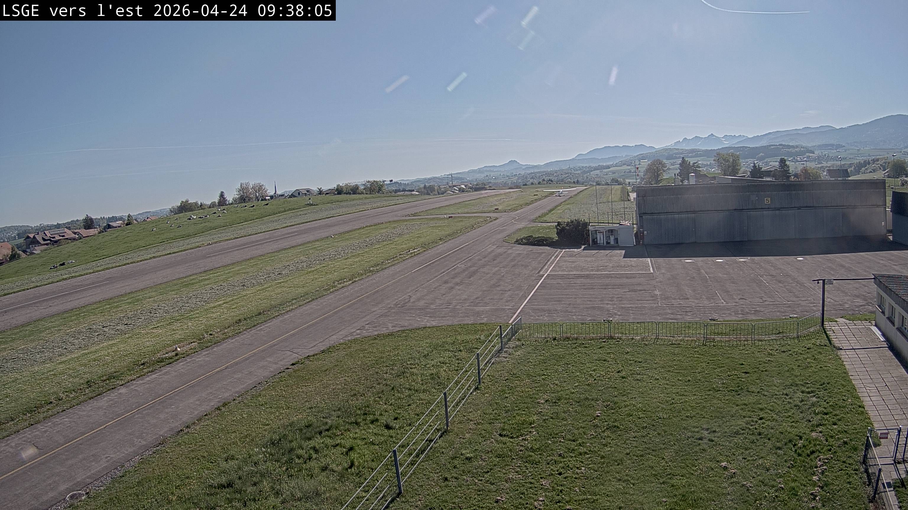 Ecuvillens: Aérodrome Régional Fribourg - Est - Ost