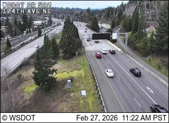 Traffic Cam Bellevue: SR 520 at MP 7.6: 124th Ave NE