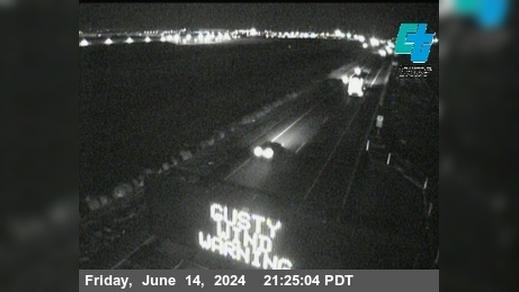 Traffic Cam Midway › East: EB 580 W/O Patterson Pass