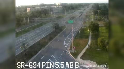 Traffic Cam Saint Petersburg: at 9th St North B