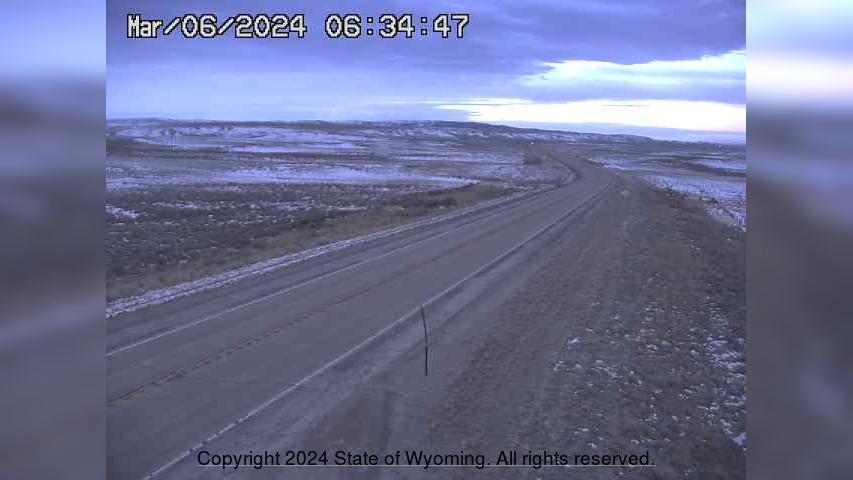 Traffic Cam Carbon County › South: Overland Trail Monument - SOUTH