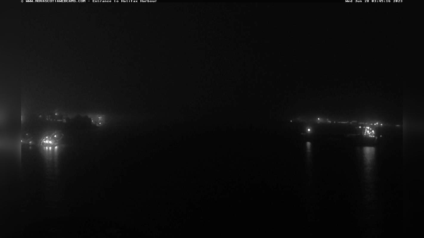 Traffic Cam King's Wharf › South: Harbour Entrance