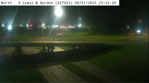 Traffic Cam Sioux City: SC - S Lewis @ Gordon (25)