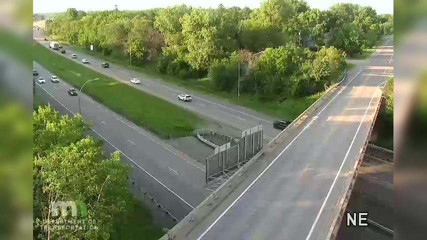 Traffic Cam Oakdale: I-694 SB @ Stillwater Blvd