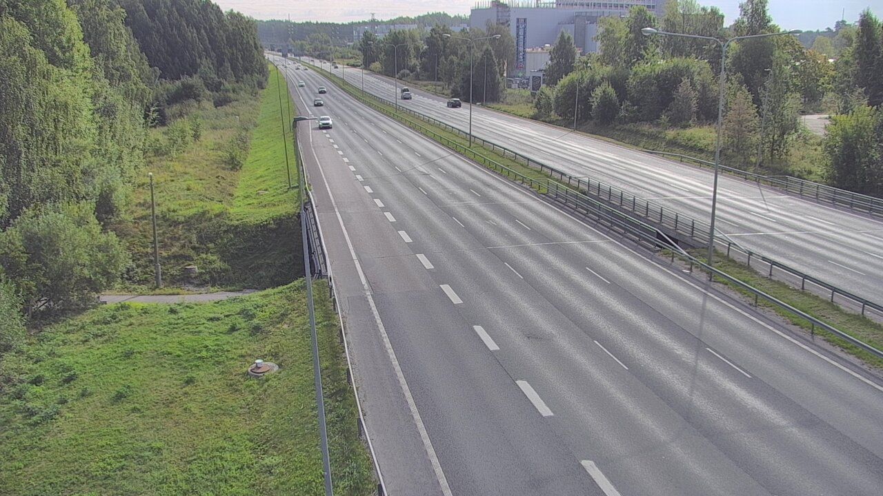 Traffic Cam Espoo: Tie - Sinimäki - Turkuun