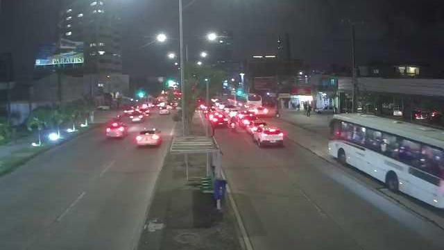 Traffic Cam Recife: Av. Antônio de Goes, 275