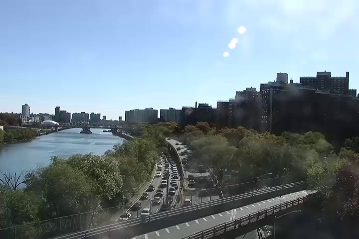 Traffic Cam Manhattan › South: Harlem River Drive at 164 Street