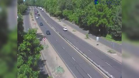 Traffic Cam Middletown Township: US 1 @ HULMEVILLE AVE EXIT