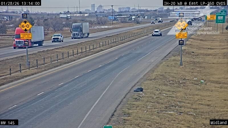 Traffic Cam Chub › West: IH 20 at Midland MM 145