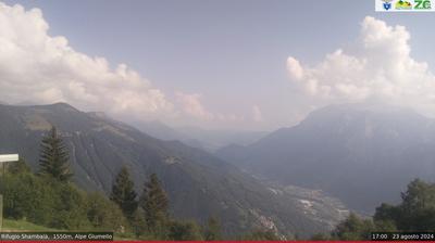 immagine della webcam nei dintorni di Piani di Bobbio: webcam Taceno