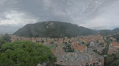 immagine della webcam nei dintorni di Roccavignale: webcam Finalborgo